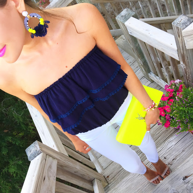 Love the combination of neon yellow and navy