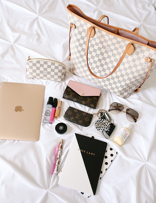 Is Neverfull MM strong enough to carry a laptop from day to day