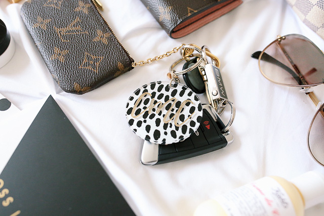Louis Vuitton Neverfull Review + What's In My Bag! - Southern Curls & Pearls