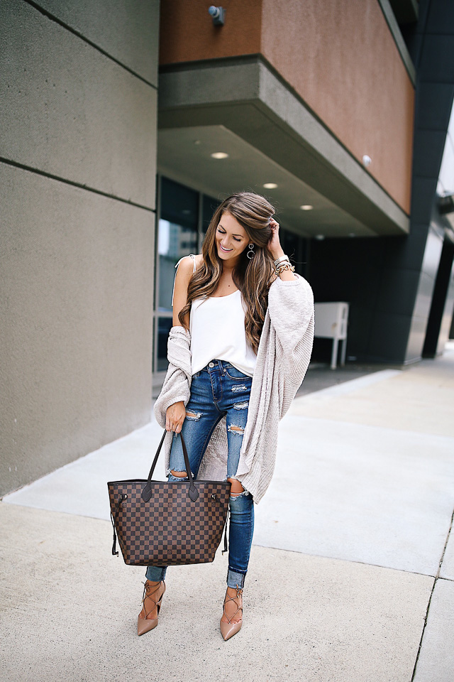 Affordable distressed jeans hotsell