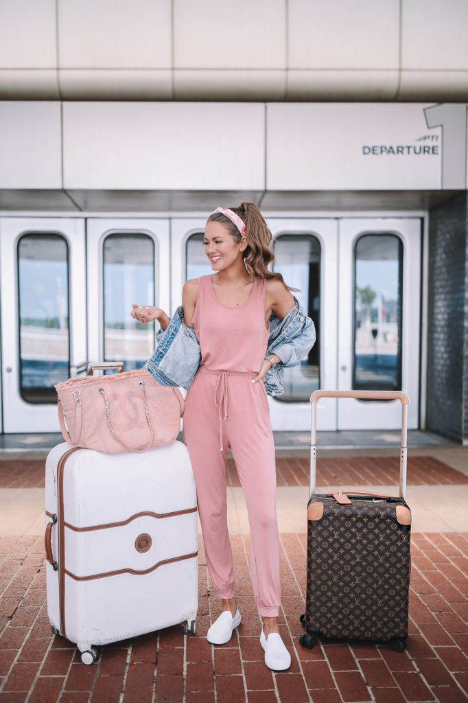 Airport Style - Southern Curls & Pearls