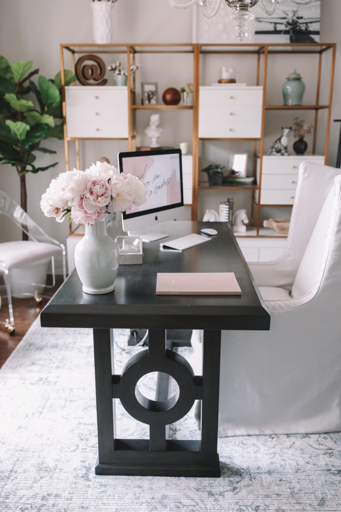 Pretty Pearl Decor Ideas To Make Your Home Shine - Flourishmentary