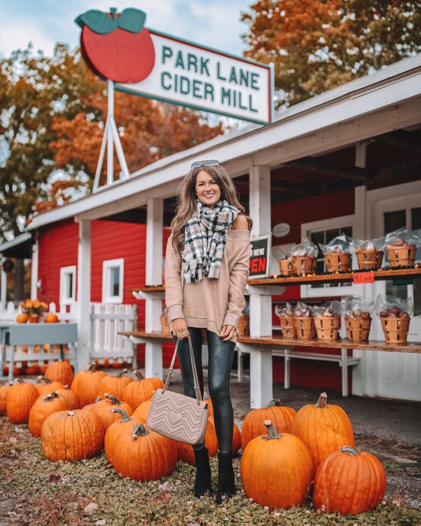 How to Plan a Fall Foliage Road Trip - Southern Curls & Pearls