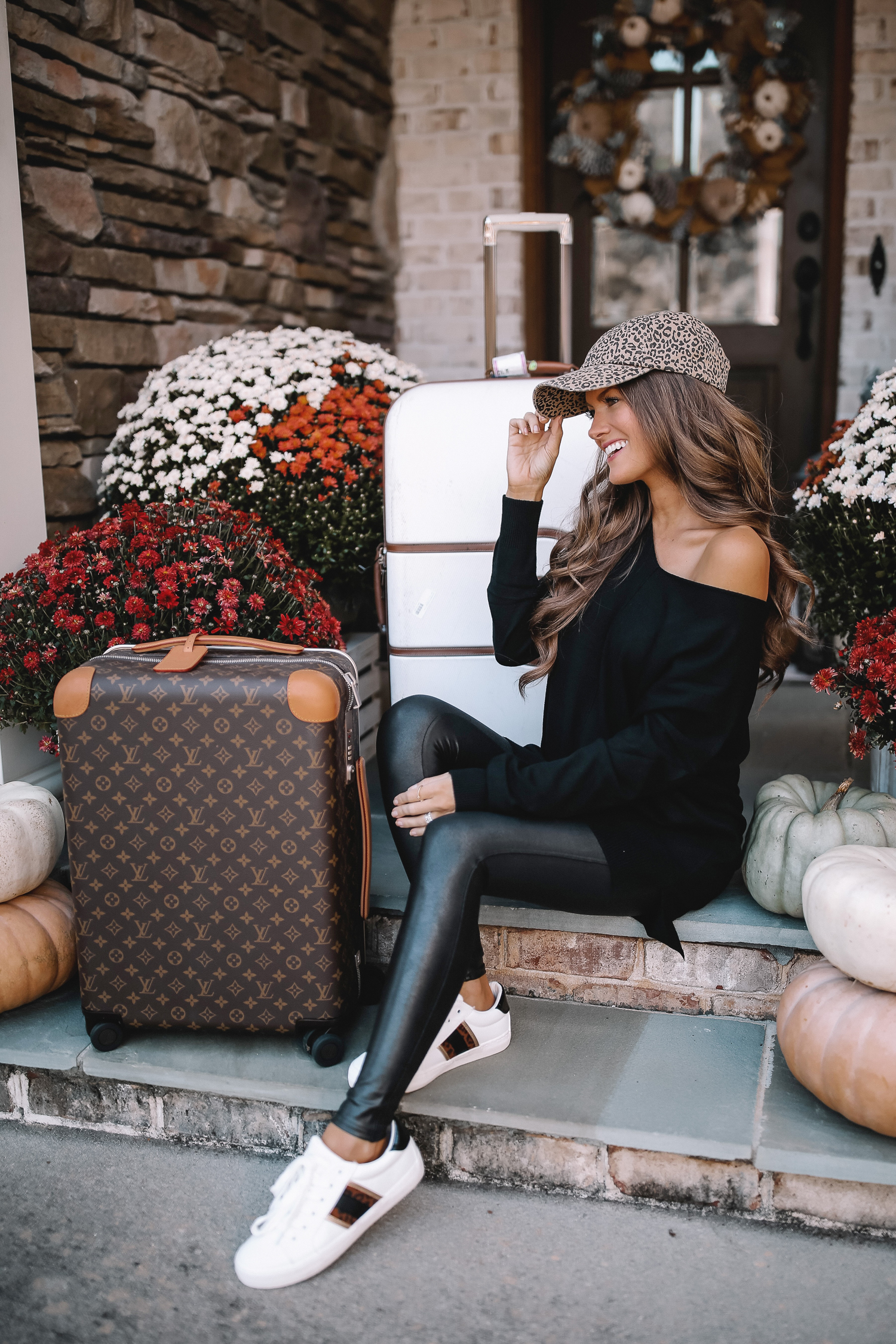 5 Tips for Traveling While Pregnant - Southern Curls & Pearls