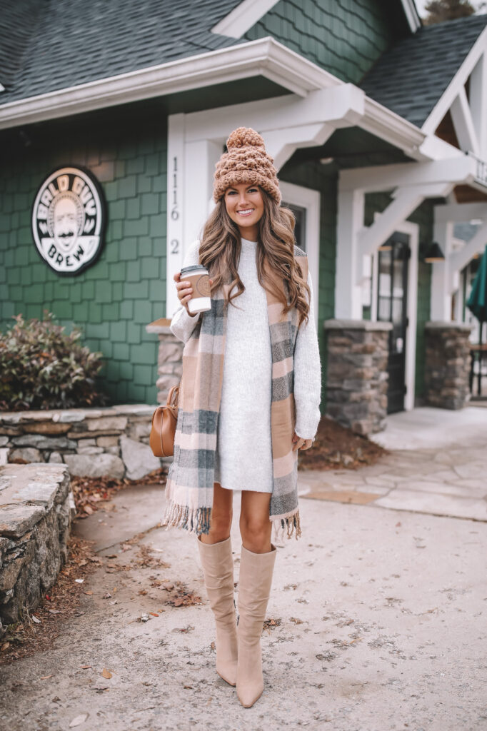 Chunky Beanie + My 5 Favorite Podcasts - Southern Curls & Pearls