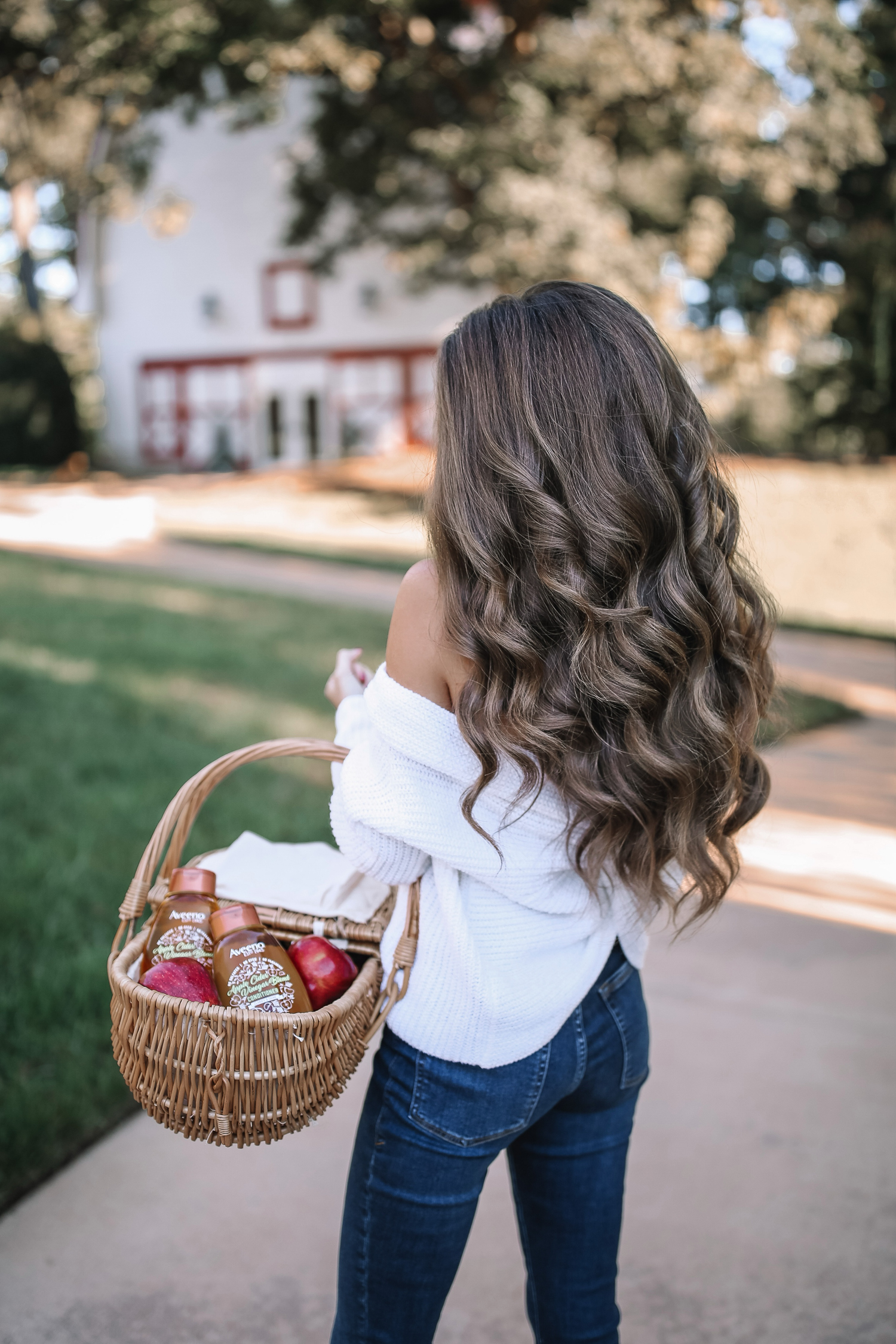 Spring Road Trip Essentials - Southern Curls & Pearls