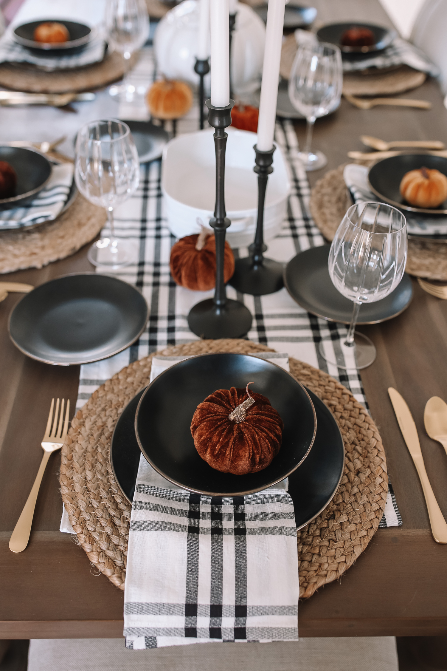 Our Thanksgiving Table - Southern Curls & Pearls